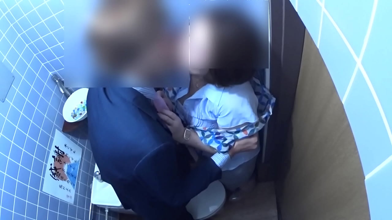 素人デブ熟女のセックスを隠し撮りした個人撮影エロ動画