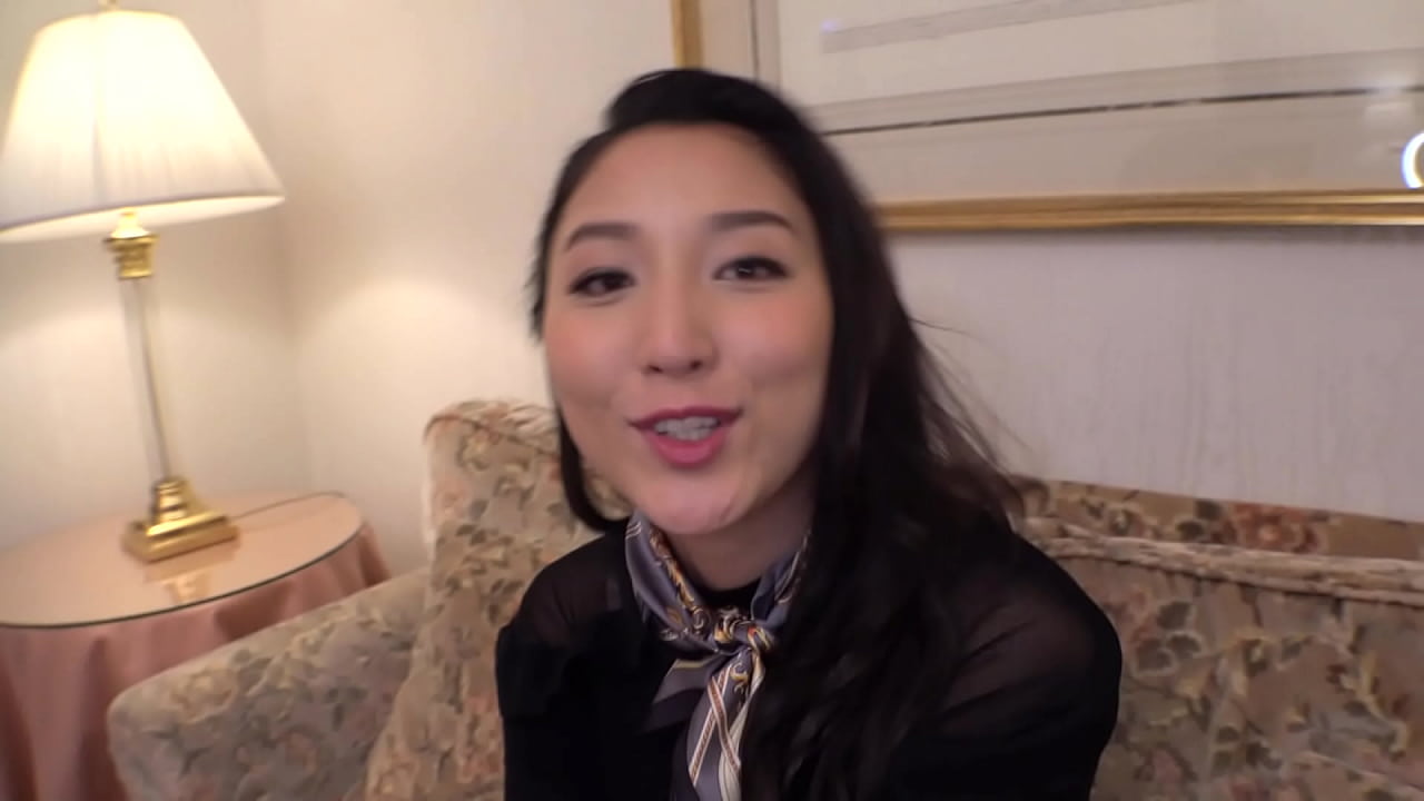 四十路の垂れ乳人妻がマン汁噴射する不倫セックス